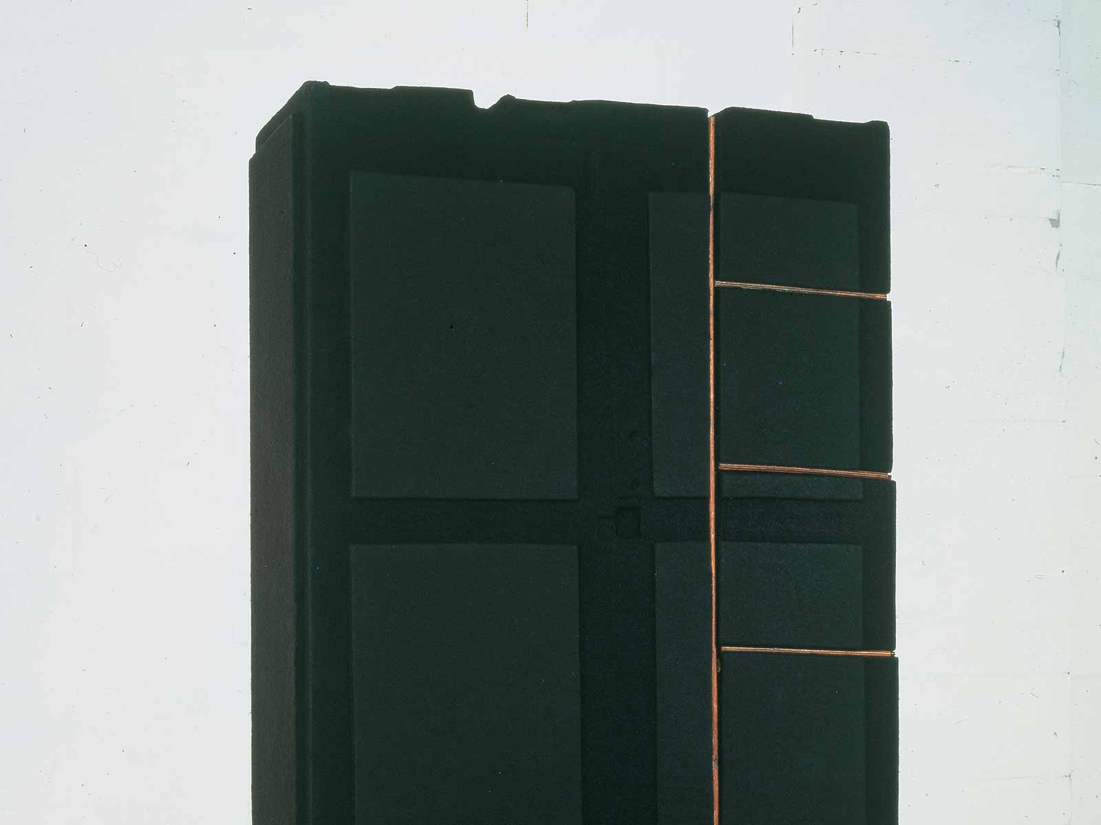 Rachel Whiteread; Closet (Detail), 1988;