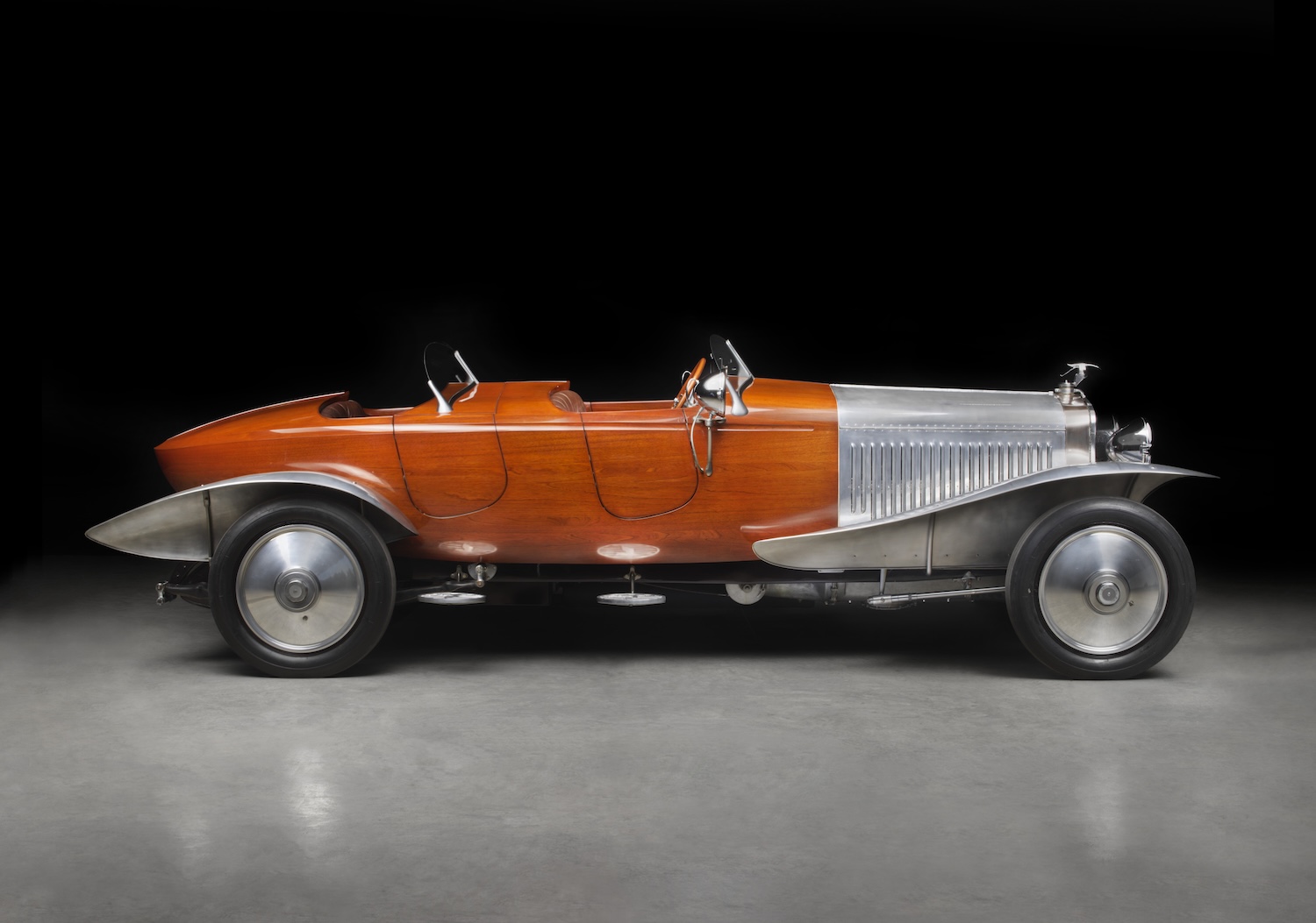 Roaring: Art, Fashion, and the Automobile in France, 1918–1939
