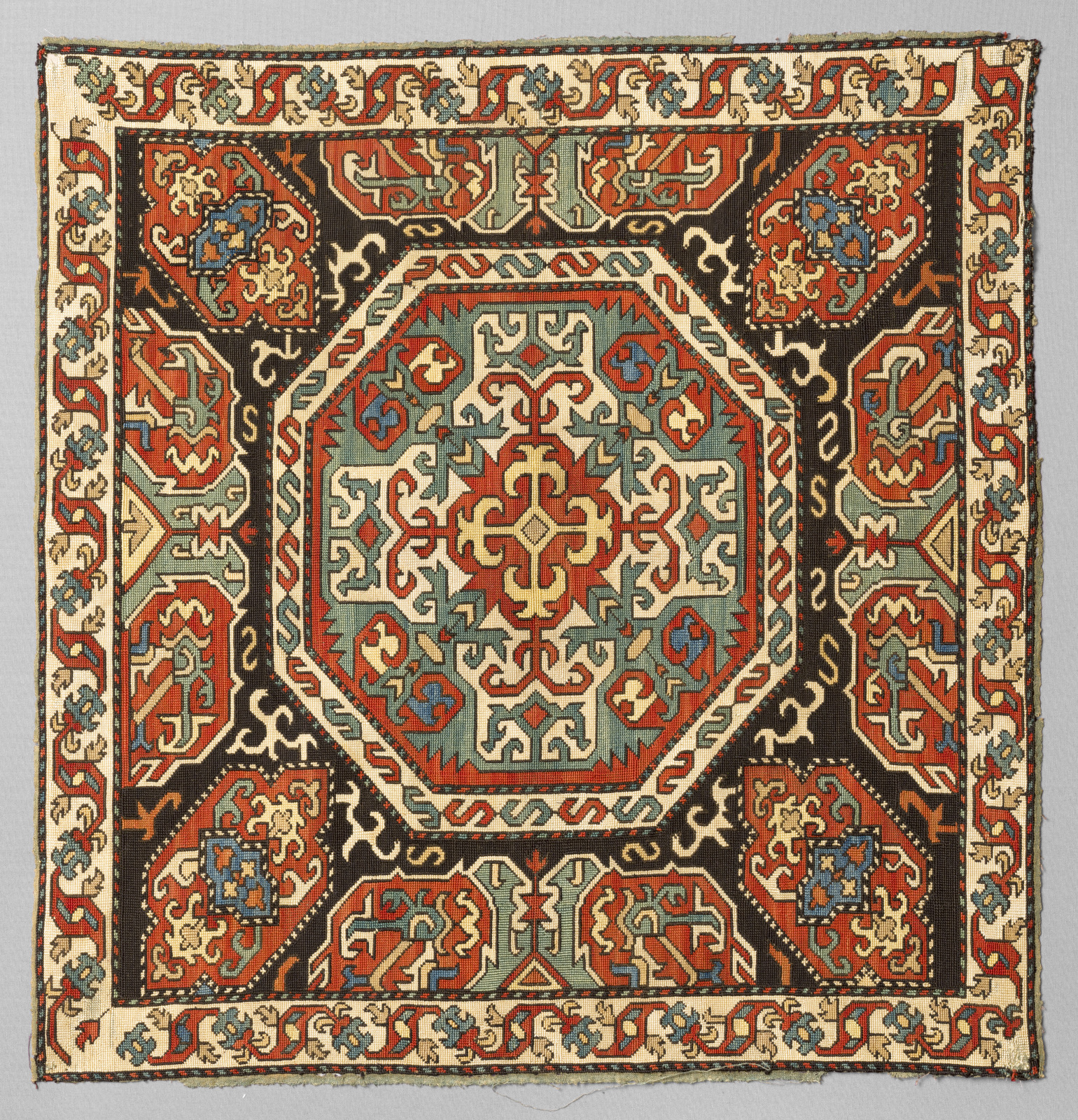 Cushion Cover with Design of Four-armed Cross Centered in an Octagon