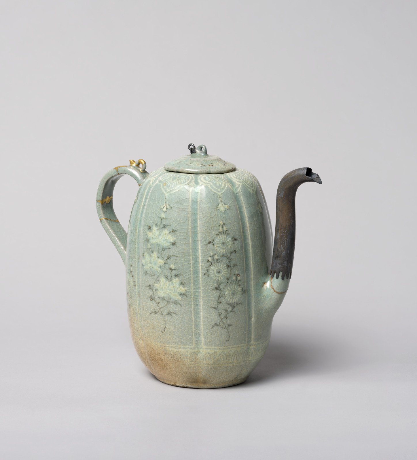 Ewer in the Form of a Melon with Inlaid Design of Chrysanthemum Sprays