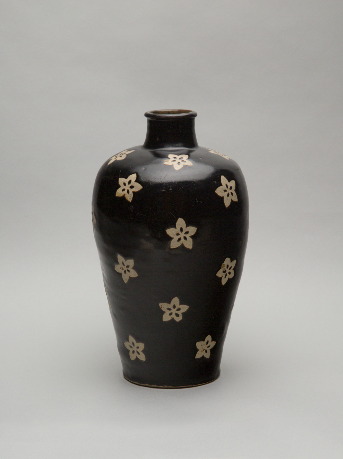 Prunus Vase (meiping) with Design of Scattered Peach Blossoms