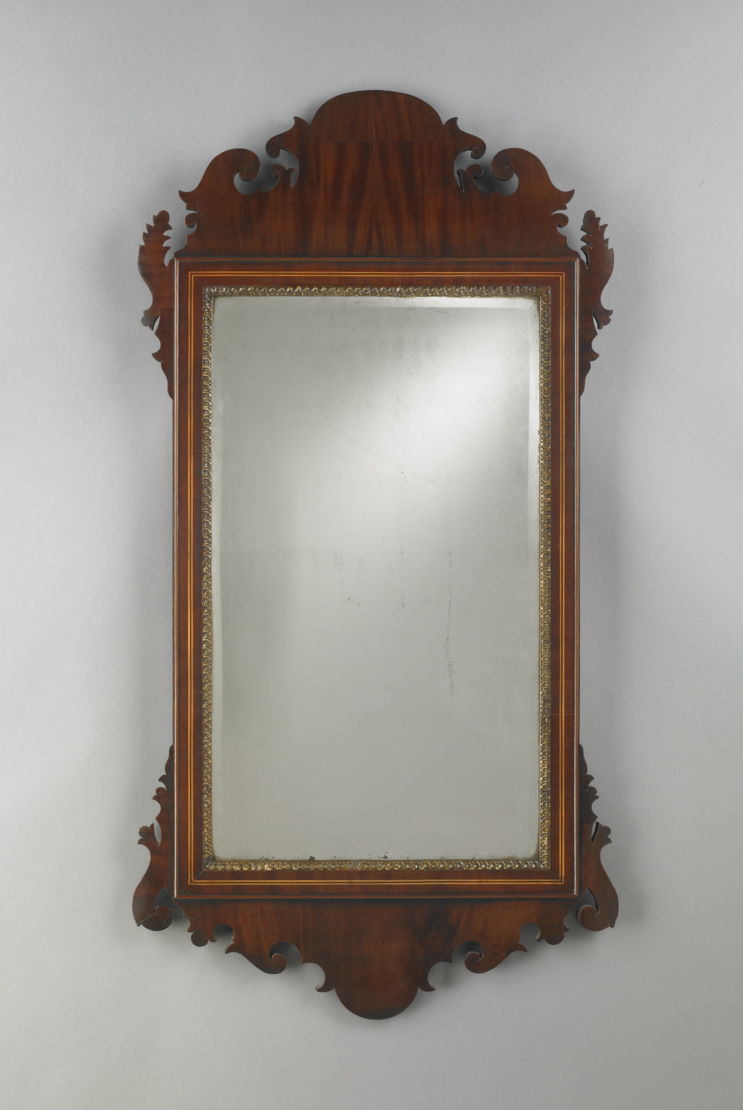 Looking Glass, possibly English, 1790–1820, Mahogany, pine, mirrored glass, gilding
