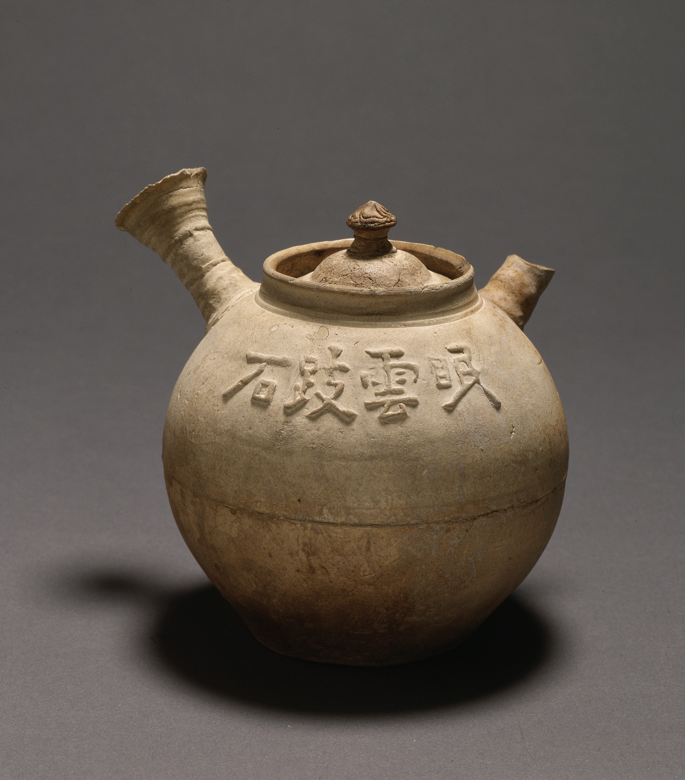 Side-handled Teapot (kyūsu)