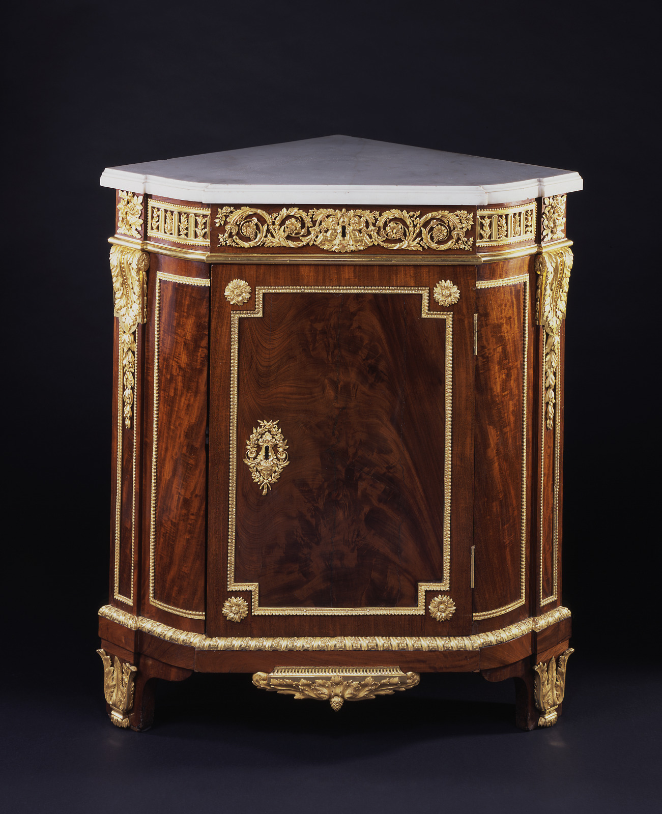 Corner Cabinet