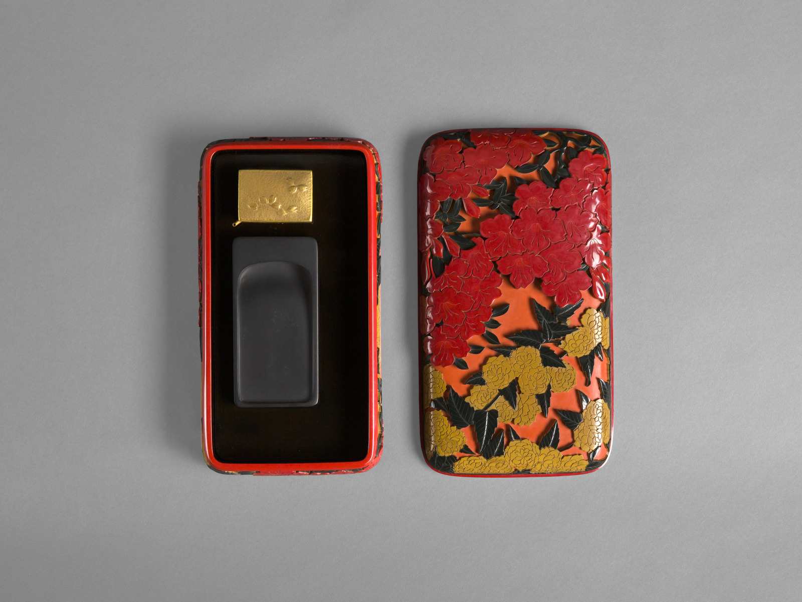 Writing Box (suzuribako) with Design of Azalea and Kerria Blossoms
