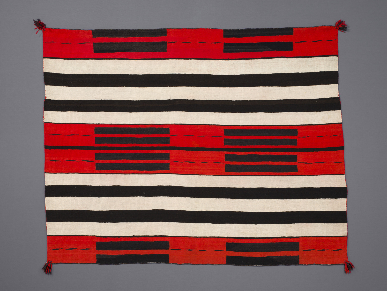 Chief-Style Blanket, Second Phase